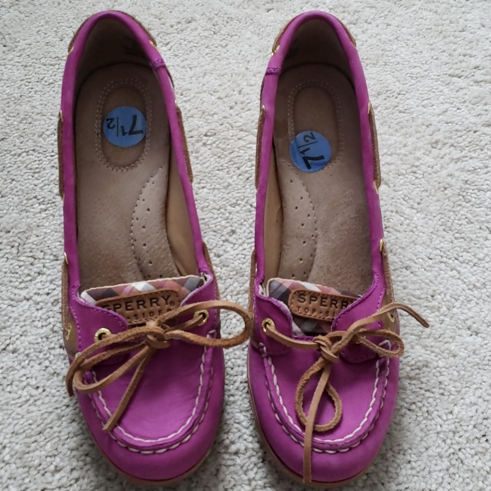 Wedge shoes